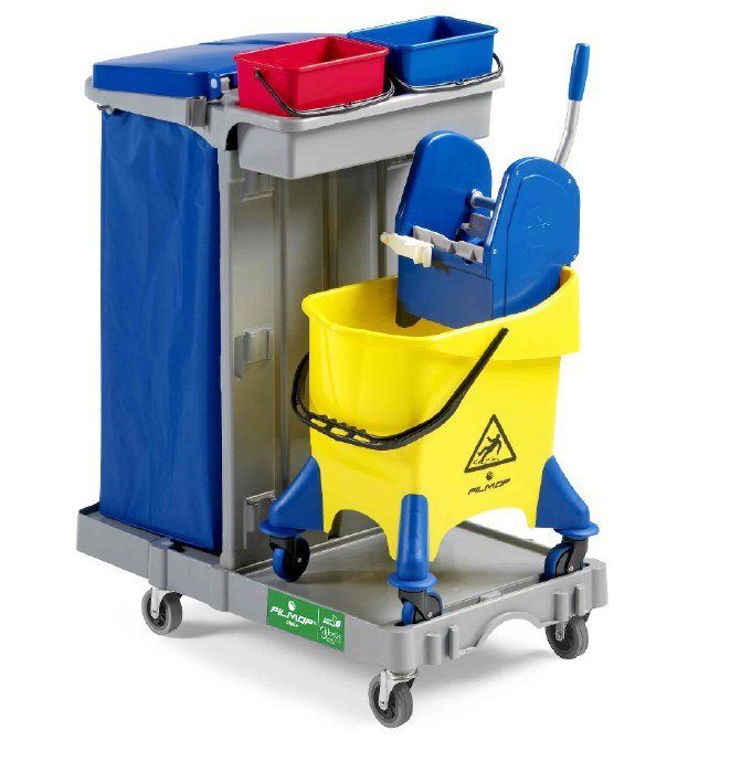 Configuration avec presse et seau de lavage.